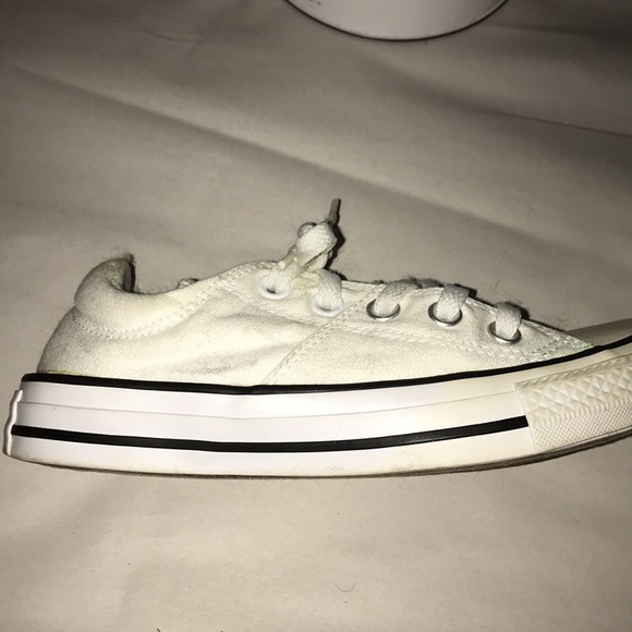 Women’s Low Top White Converse Size 6 - Picture 7 of 12